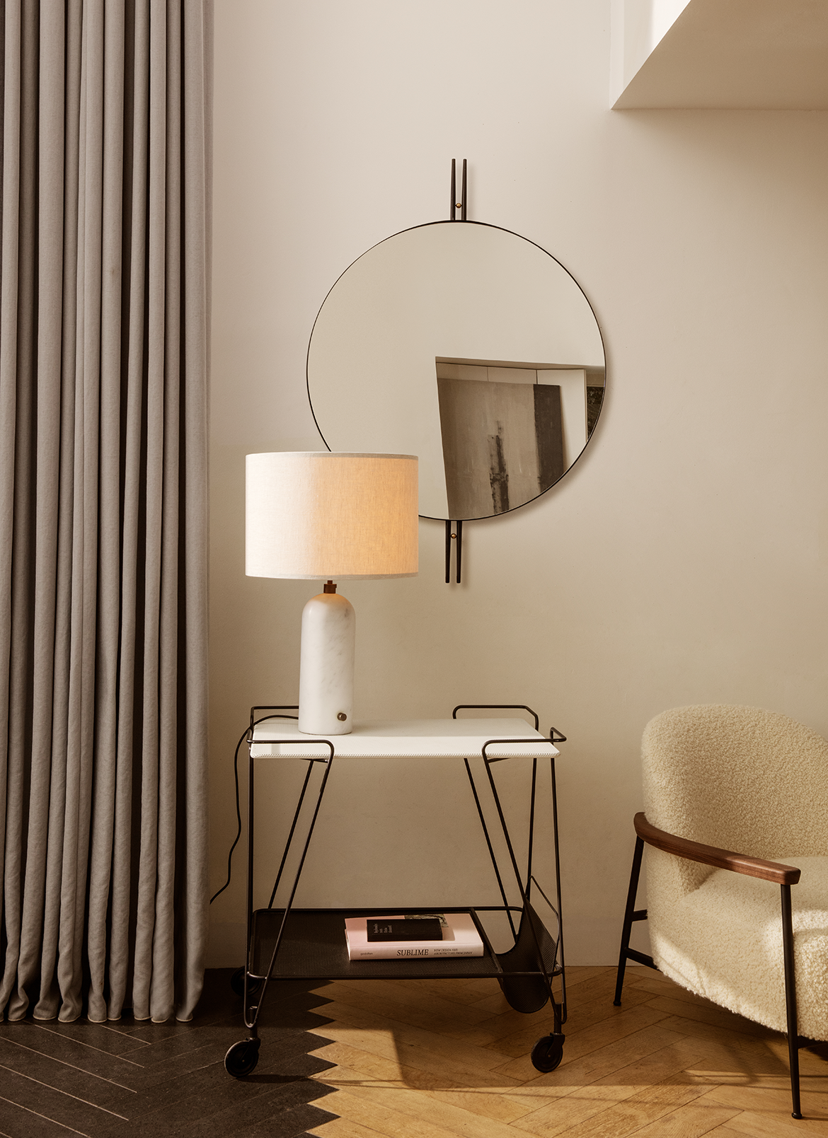 Gravity Table Lamp