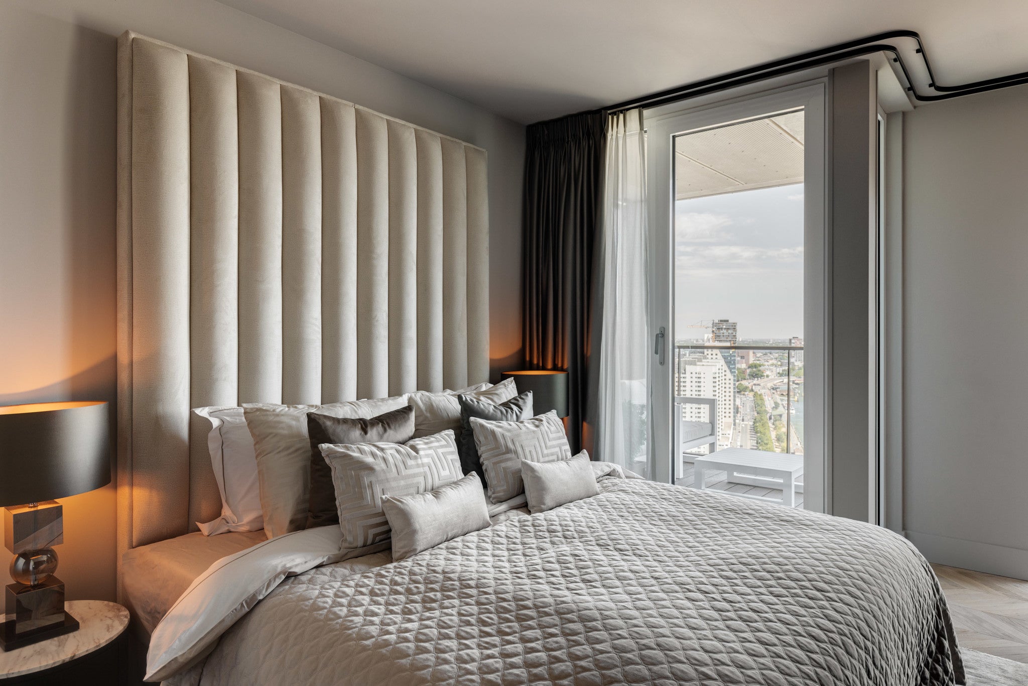 LONDON Table Lamp