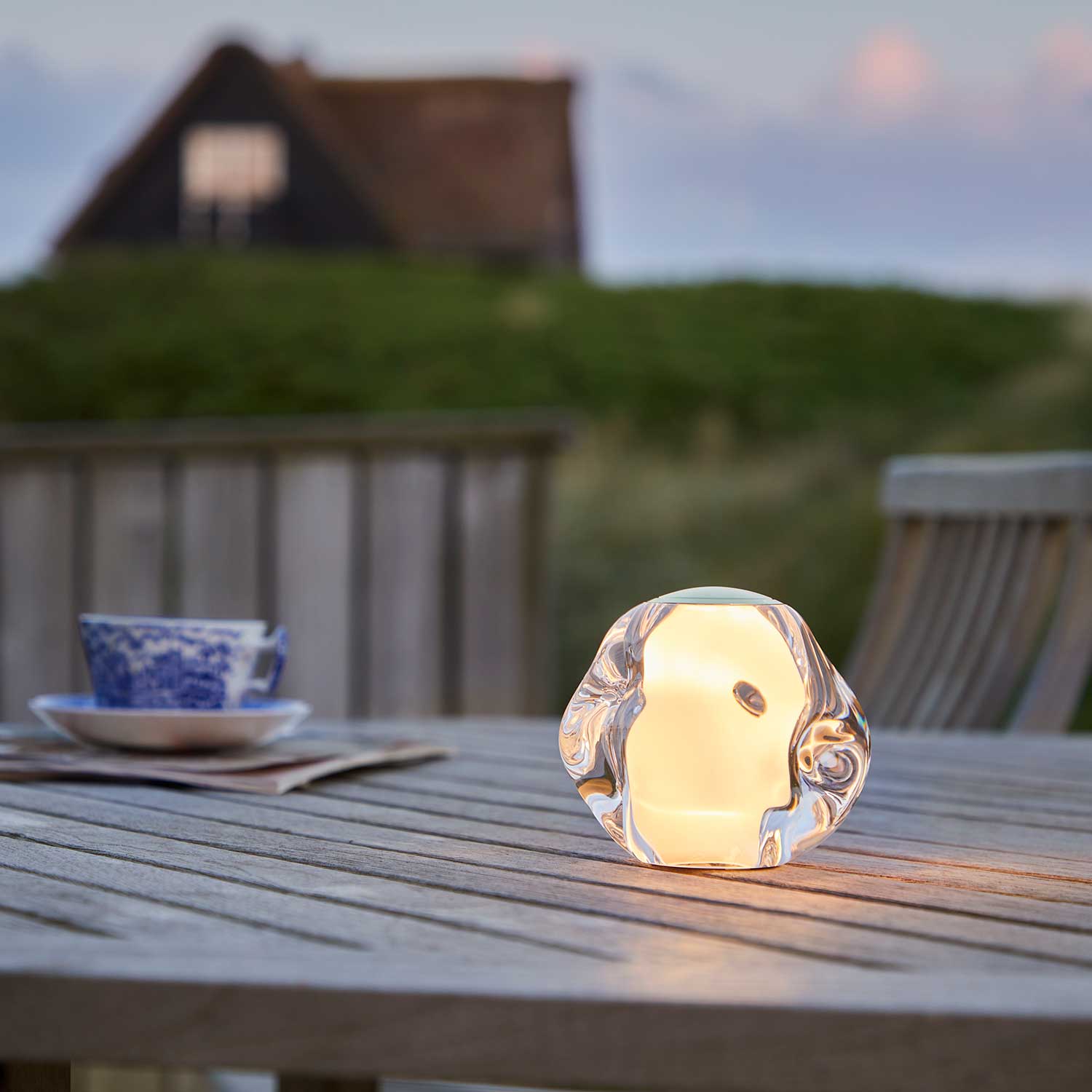 ICE BALL Table