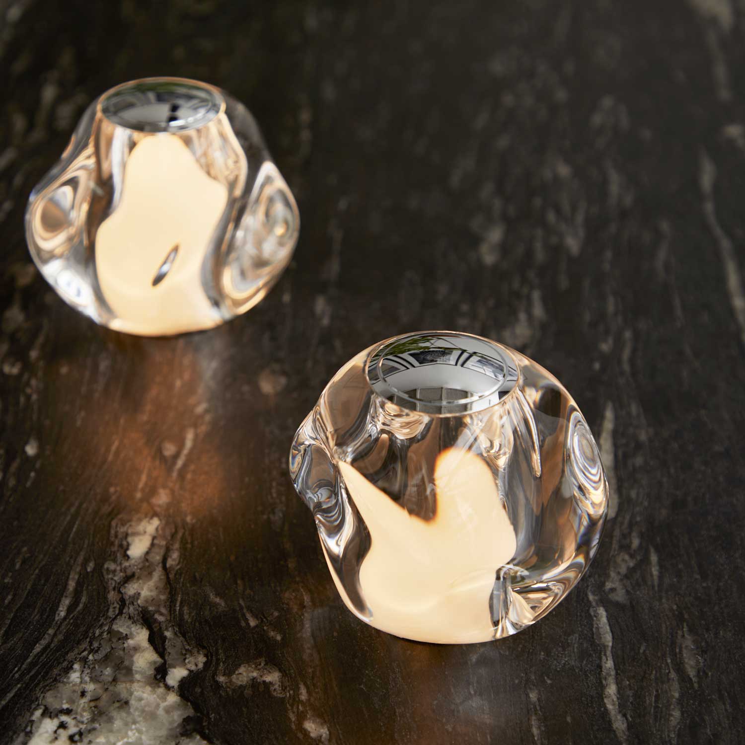 ICE BALL Table