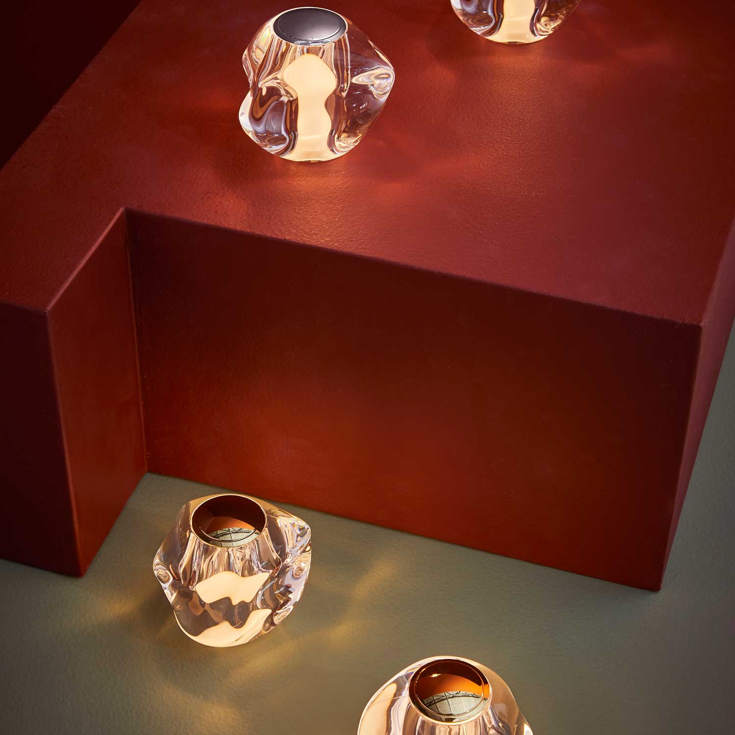 ICE BALL Table