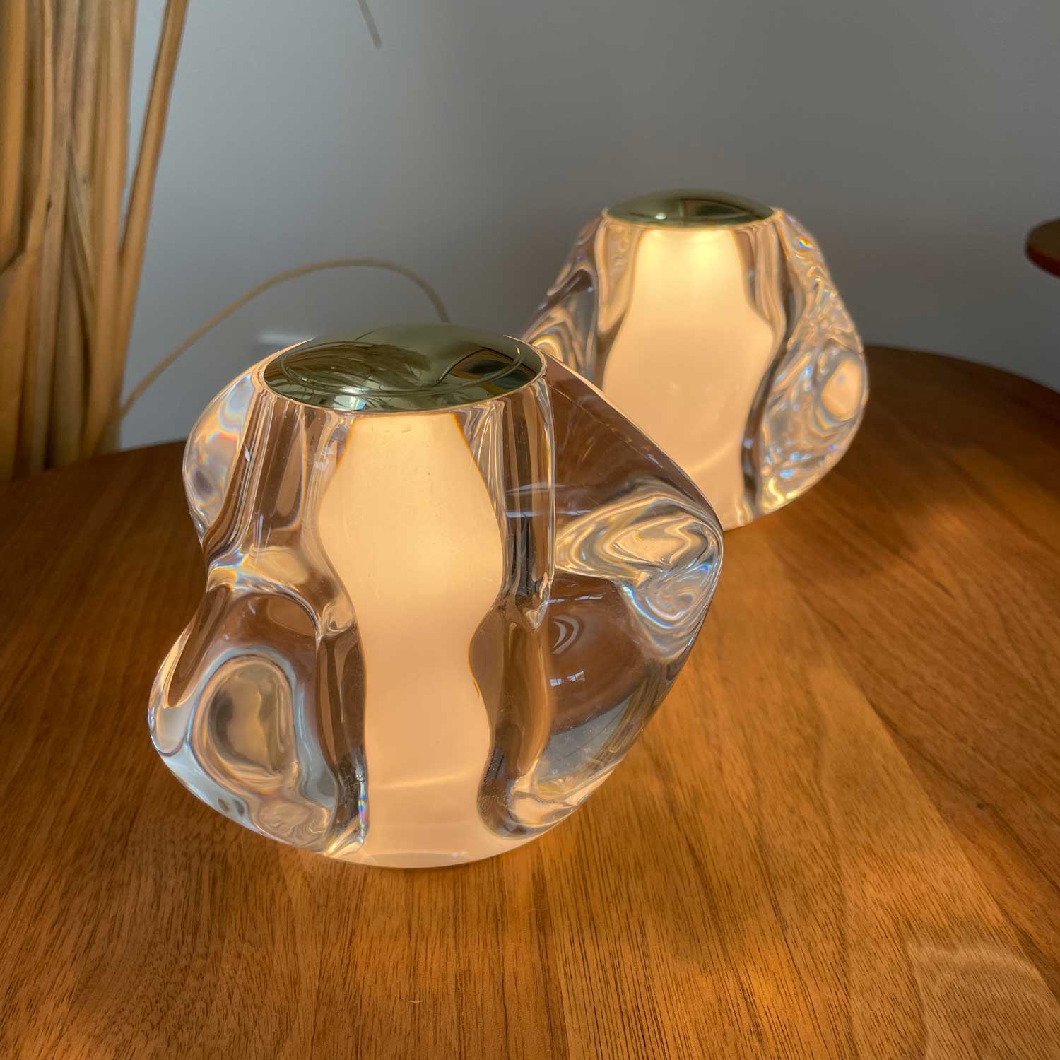 ICE BALL Table