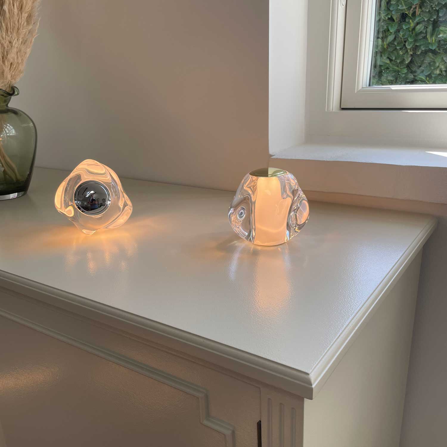 ICE BALL Table
