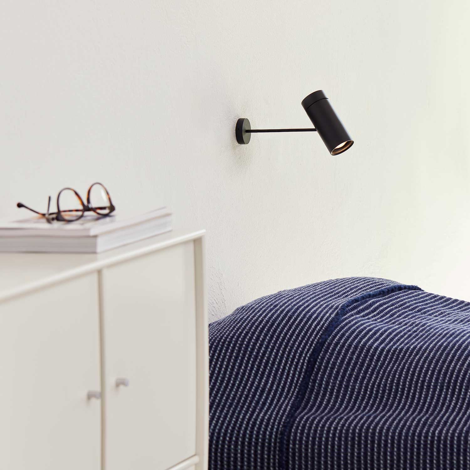Sia Click Spot with Base Wall/Ceiling