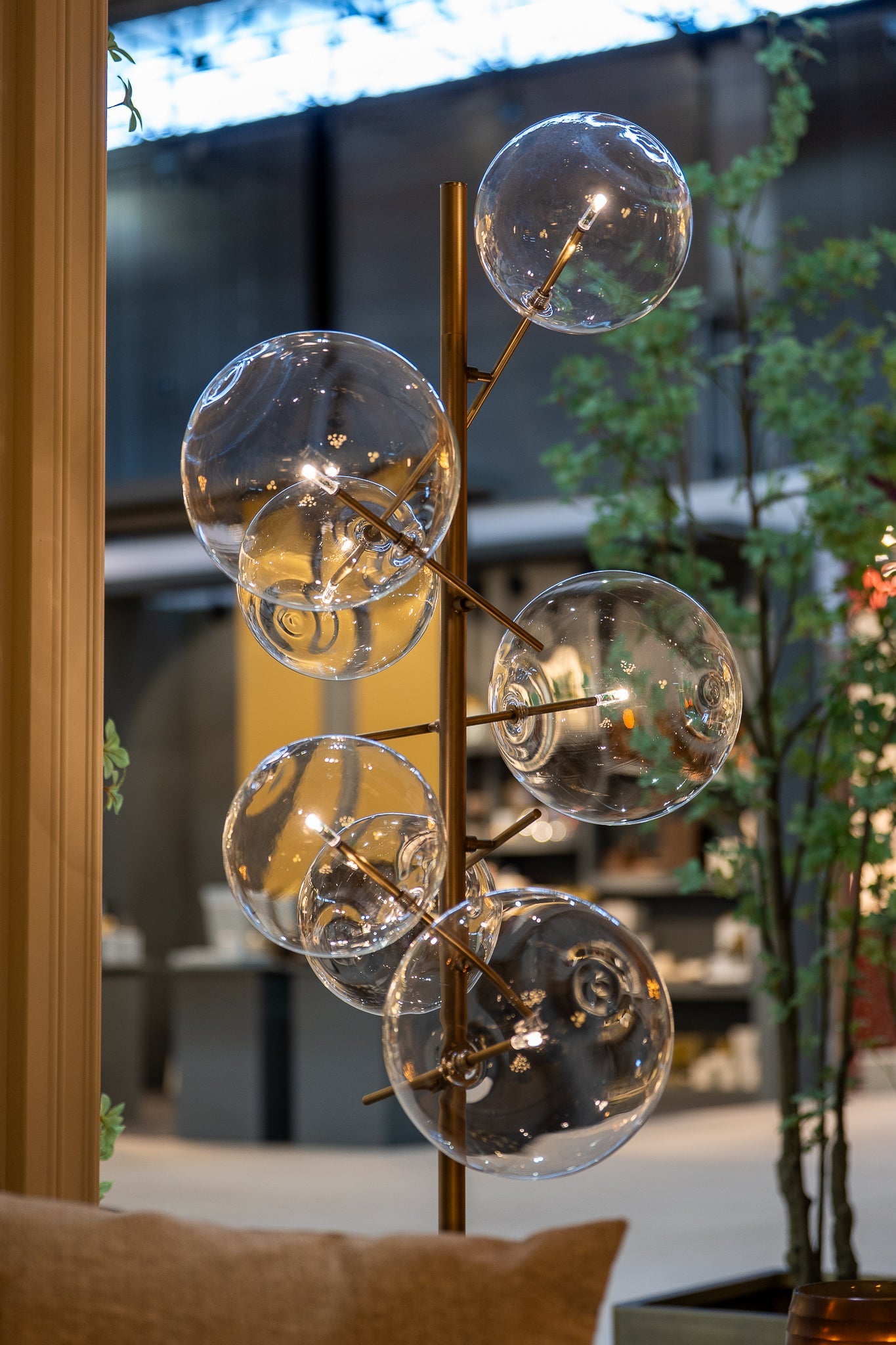 CHAVELLI Floor Lamp