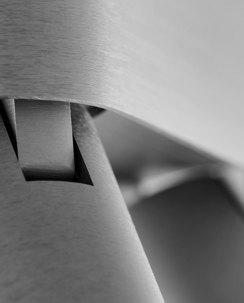 AURA C